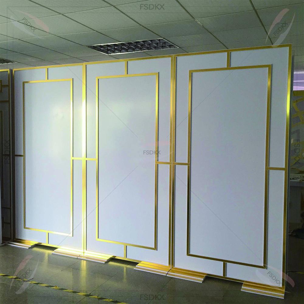 Błyszczące Złote Dekoracje na  – Wedding Party Supply Rentals recenzja i cena